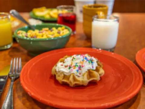 Best Western Plus Service Inn  Suites Hoteles en Lethbridge