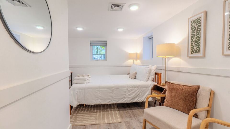 Luxury 4BD/2.5BA Walk to MIT & Davis SQ/Free Parking