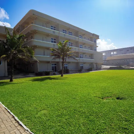 Oceanic Resort