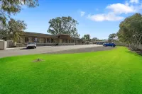 뉴 크로싱 플레이스 모텔 시모어 호텔