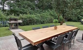 Sunny Garden Cottage, Alle