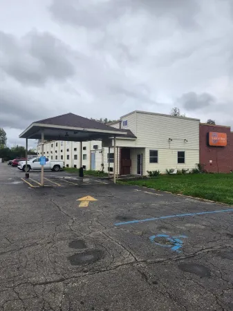 Airport Inn Flint Отели рядом с достопримечательностью «Phi Delta Theta Fraternity»