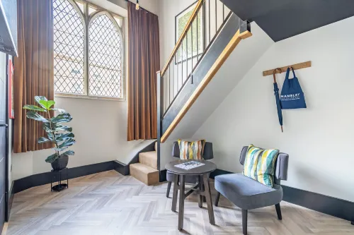Crescent Place by Mansley - 3-Star
