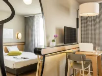 Aparthotel Adagio access Paris Massy Gare TGV Hotels in Massy