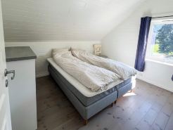 8 person holiday home in Svelgen