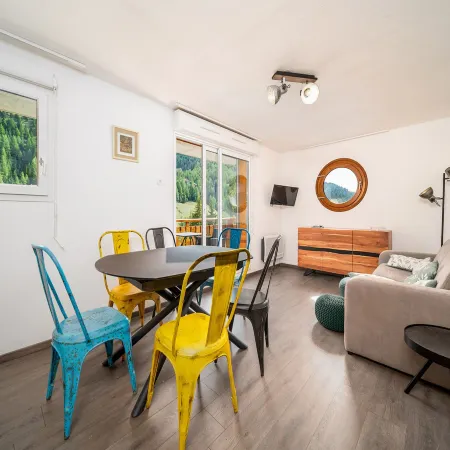 Family-friendly apartment with terrace