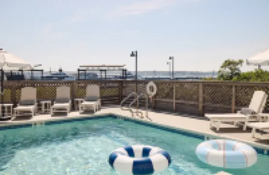 The Harbor Front Inn