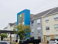 Holiday Inn Express & Suites CHICAGO - MATTESON by IHG Hotels in Matteson