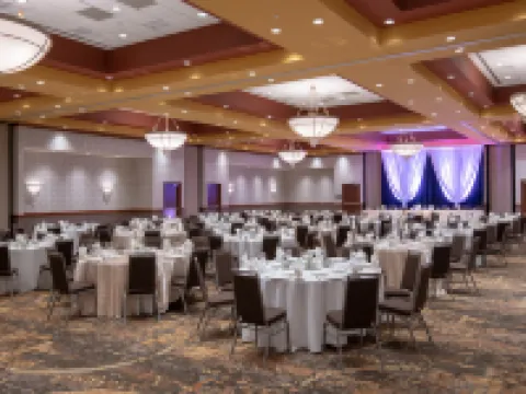 Embassy Suites Northwest Arkansas - Hotel, Spa & Convention Center Hotels in Rogers