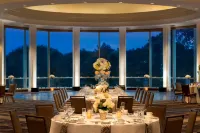 InterContinental Hotels ST。保羅 - 濱河 - 早餐