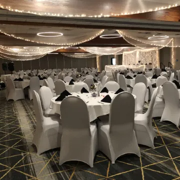 Holiday Inn & Suites ST. CLOUD by IHG