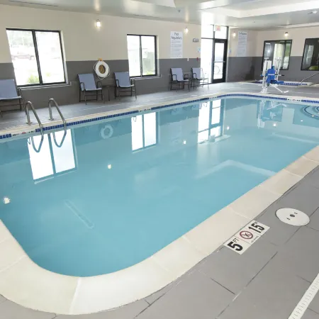 Holiday Inn Express & Suites OMAHA SOUTH - RALSTON ARENA by IHG Отели рядом с достопримечательностью «Парк аттракционов Fun-Plex»