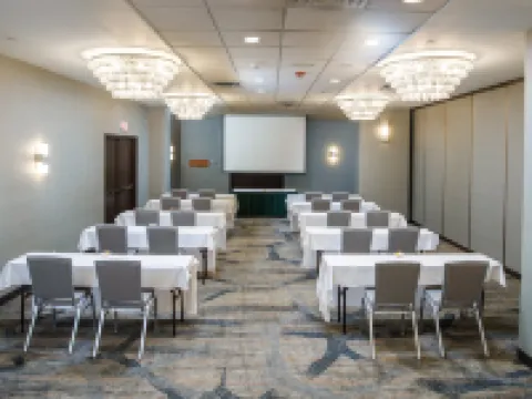 DoubleTree by Hilton Appleton Hotels in Appleton