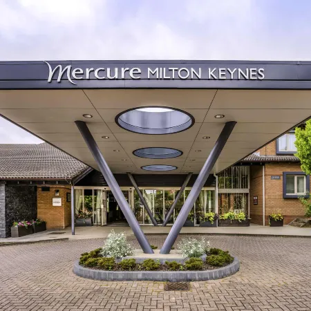 Mercure Milton Keynes Hotel Отели рядом с достопримечательностью «Железнодорожный вокзал Блетчли»