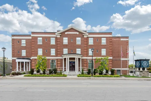 The Champlain Waterfront Hotel Ascend Hotel Collection Hotels in Orillia