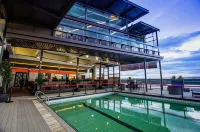 Kingwood Hotel Sibu - プール