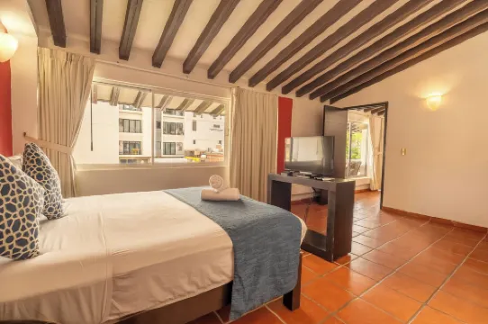 La Iguana Vallarta Lgbt Adults Only - Romantic Zone - Party Clubbing Street