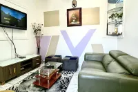 1 Bed Studio Sleeps 2 - Secure Parking Central