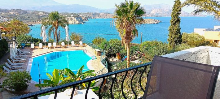 Emerald Hotels in Vamos