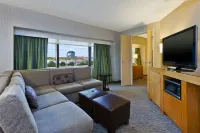 Hotel Auburn Hills - bar
