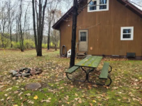 Little house in the woods but only 5 minutes from town! Hotels in Flambeau