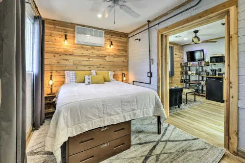 Near Cubs Spring Training! Couples Retreat in Mesa - Apartments