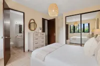 Beachfront Paradise 2br Crescent Beach Seaside