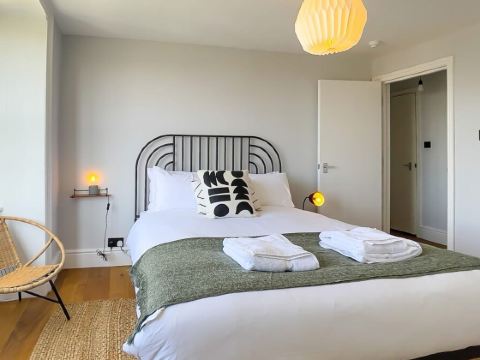 Old Town Trinity Apt No 4 by Adliv