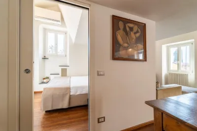 La Porta Rossa by Wonderful Italy Hotel in zona Lago di Como