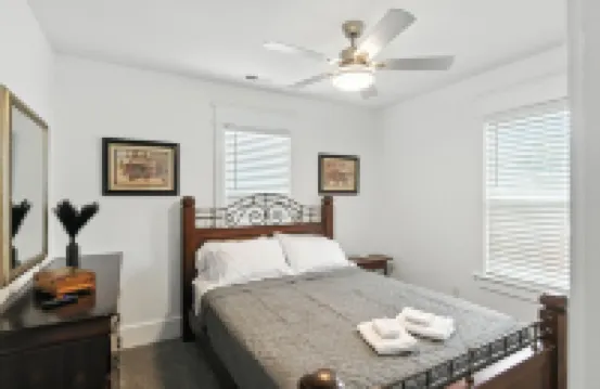 Historic Elegance In The Heart Of Elizabeth City 4 Bedroom Home