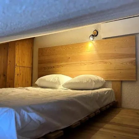Studio in Alpe d'Huez Near Gondola