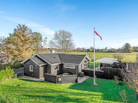 "Herwarth" - 400m from the sea