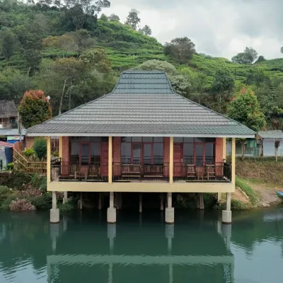 Villa Situ Patenggang BKSDA Hotel berhampiran Pemandian Air Panas Ciwalini