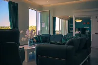 Lumeris lakeview Suites and SPA