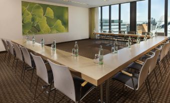 Mövenpick Hotel Frankfurt City Messe