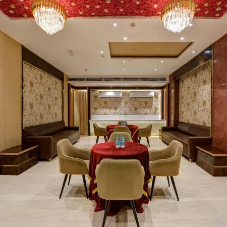 Hotel at Residency Kaushambi Couple Friendly