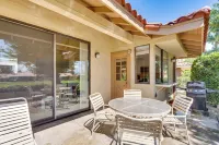 Sunny Palm Desert Pad w/ Patio & Pool Access! - Lejligheder