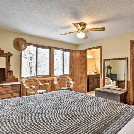 Lakeview 10-Acre Kimball Cabin w/ Private Beach!