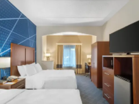 Comfort Inn & Suites at I-85 Hoteles en Valley Falls