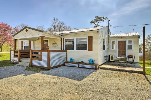 Farmhouse Close to Norris Lake and Atv Trails! - 3 tähden