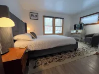 Relaxing Retreat: 7 mins to both Mountain and Village: Ski, Bike, Hike & Unwind