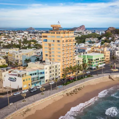 Best Western Posada Freeman Hoteles cerca de Faro de Mazatlán