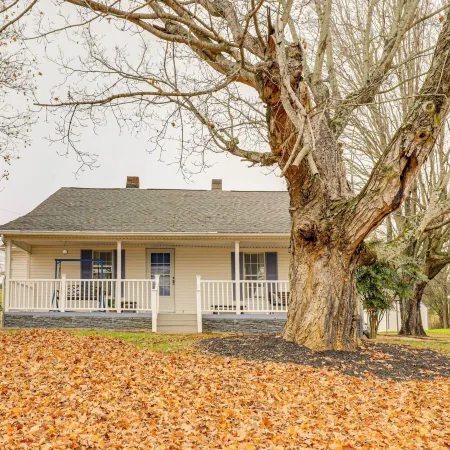 Boat, Fish & Relax: Home Near Lake Cherokee