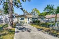 3 Mi to Barefoot Beach! Haven w/ Pet-friendly Yard - Homestays