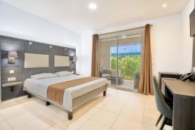 Hôtel Domaine du Lac Bleu