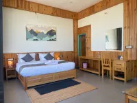 Kasar Escape - balcony