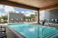 Fairfield Inn & Suites San Antonio Medical Center - parkir