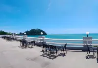 Ocean Beach Hotel Padang Hotel di Padang