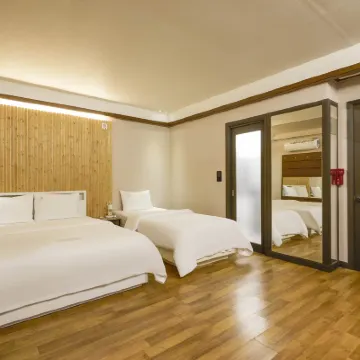 SKY HOTEL Hotel in zona Stazione Ferroviaria Giheung