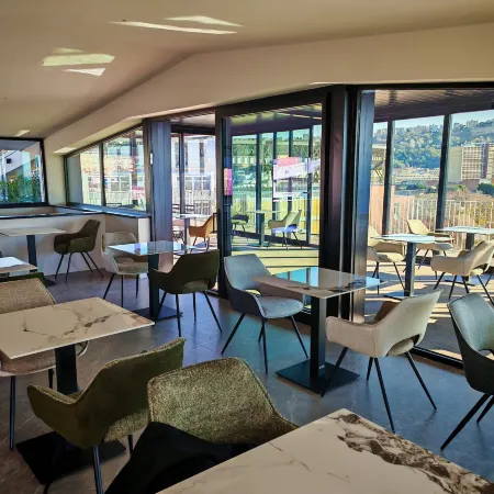 Lamal Hotel Napoli Отели рядом с достопримечательностью «Бассейн «Скандоне»»